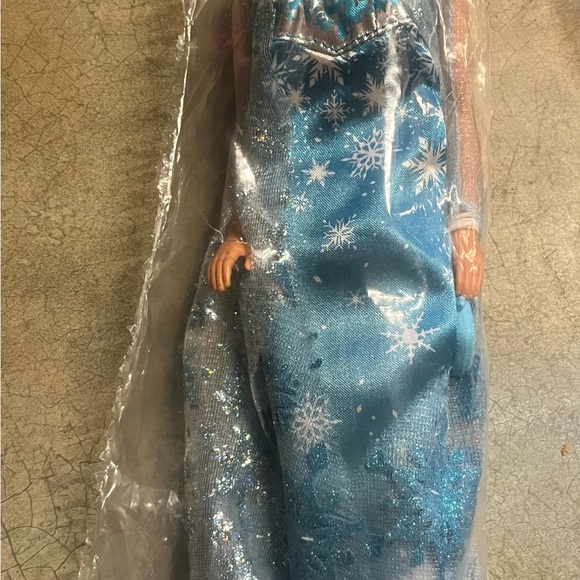 Lot of 2 Barbie Dolls - Picture 3 of 4